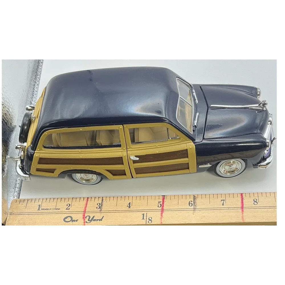 1949 Ford Woody Wagon Diecast Model Car‎ Black Faux Wood Doors